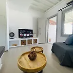 Egea House ستيليدا