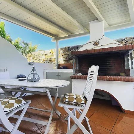 Egea House *